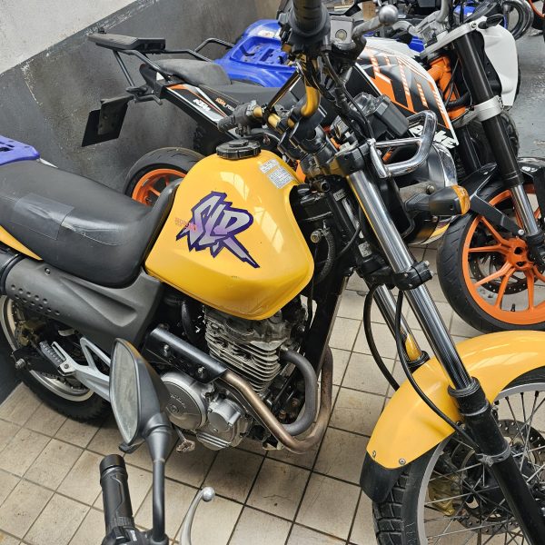 Honda SLR 650