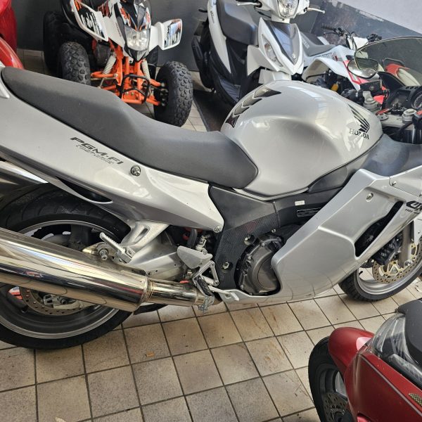 Honda CBR1100 Blackbird