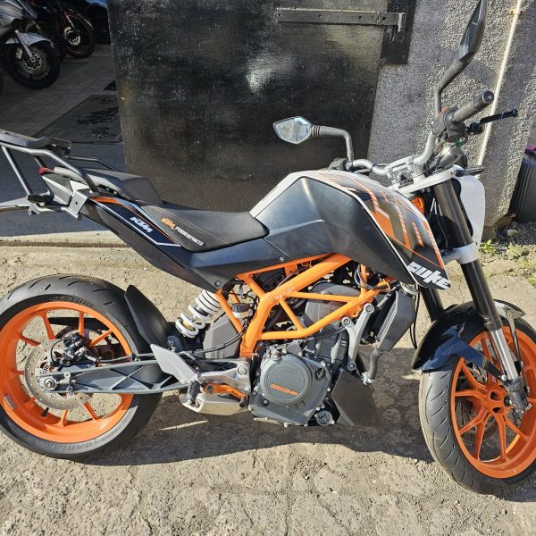 KTM 390 Duke