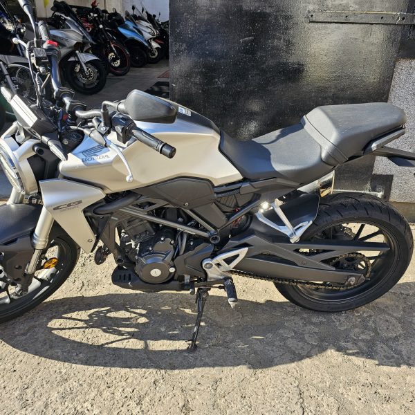 Honda CB300R