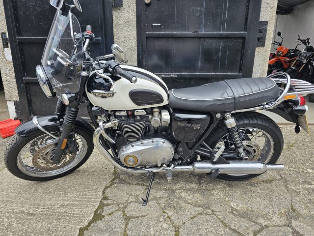 Truimph Bonneville