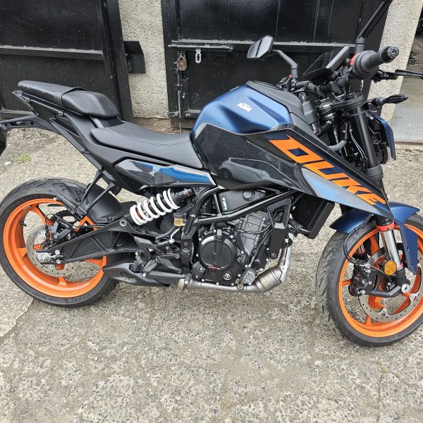 KTM DUKE 125