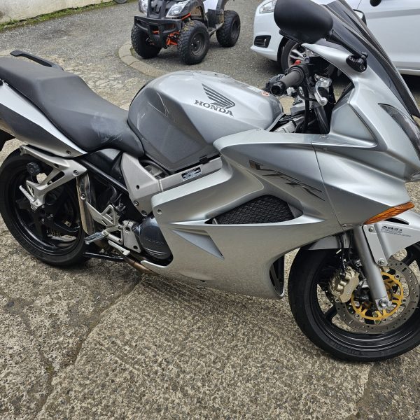 Honda VFR800 Vetech
